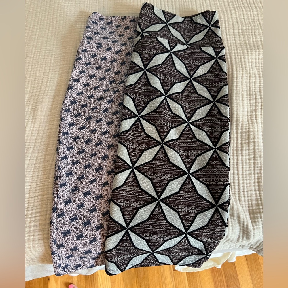 Lularoe stretch pencil skirts x2